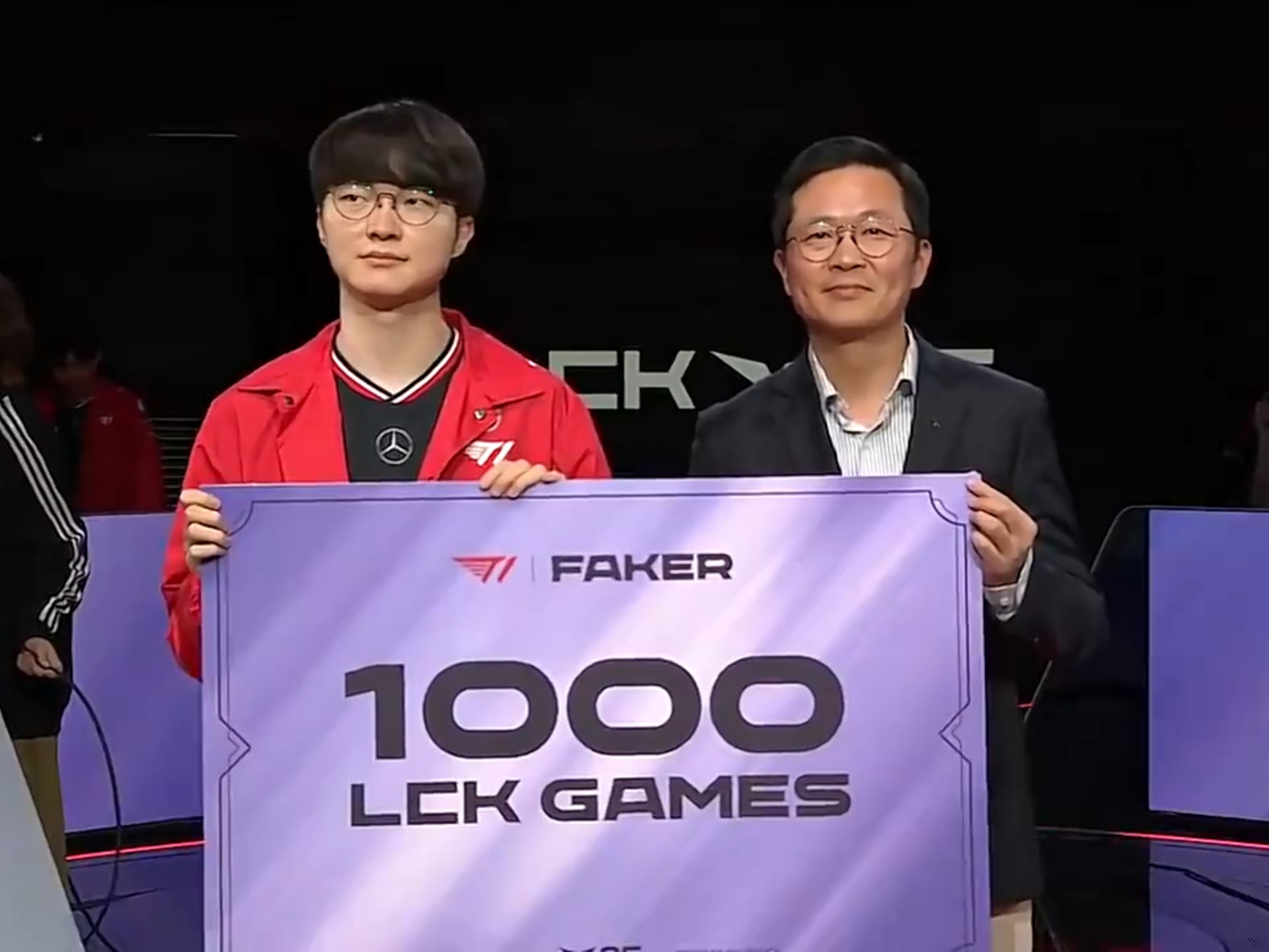 Faker回归赛场，挺进下一轮首场状态亮眼，SKT观众沸腾！的简单介绍九游娱乐