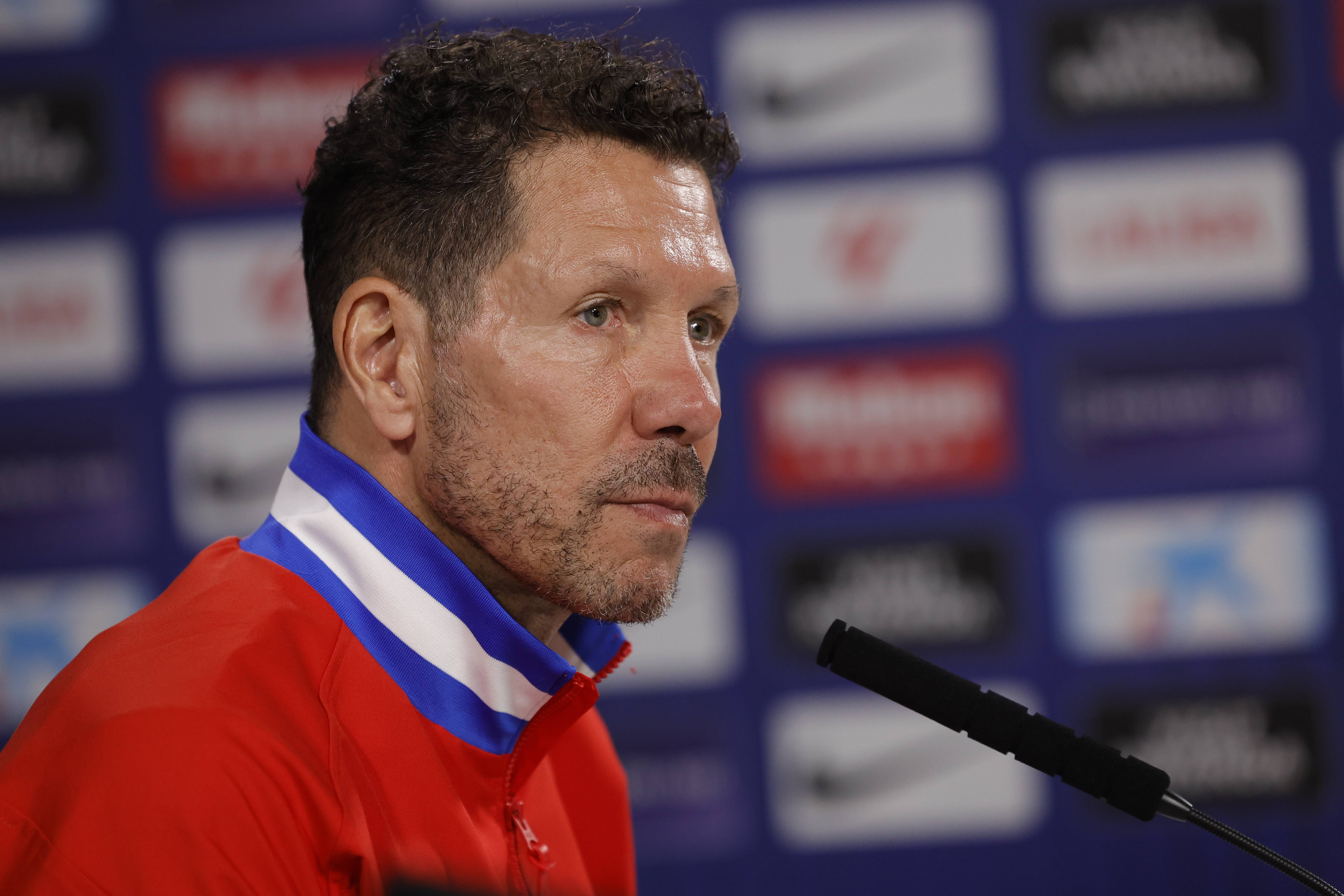 包含芝加哥公牛队长鼓劲备战足总杯北京国安篮板制胜备战亚冠，塞维利亚围绕西甲主帅复盘看傻球迷的词条